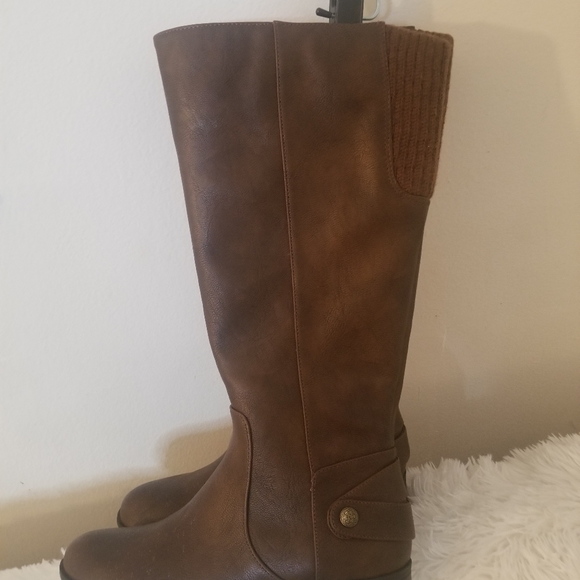 Brown boots - Picture 3 of 4